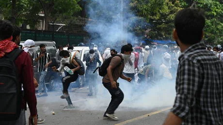 Delhi Police Clash with Thousands of Students Protesting Education Minister Over Exam Leak