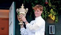 Resilient Sinner Overcomes Paris Collapse to Defend Wimbledon Crown